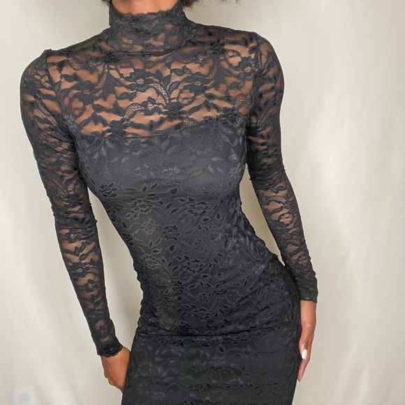 Lace Turtleneck Dress - Picture 4 of 6